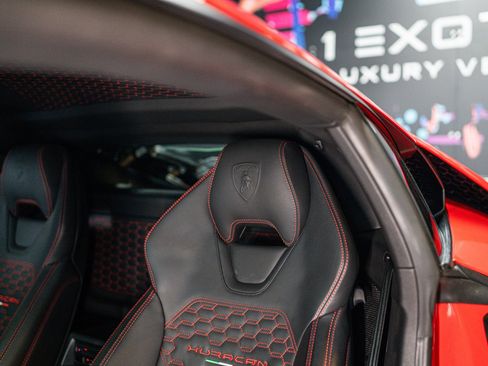 Used 2017 Lamborghini Huracan LP 580-2 image 7