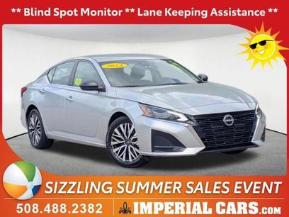 Used 2024 Nissan Altima 2.5 SV