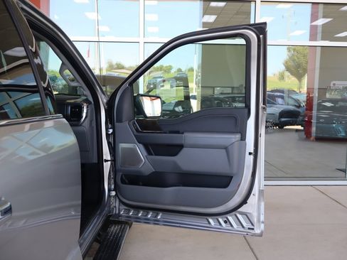 Used 2021 Ford F150 Lariat w/ Equipment Group 502A High AWD/4WD image 46