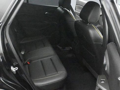 Used 2024 Chevrolet Trax ACTIV w/ Sunroof Package FWD image 13