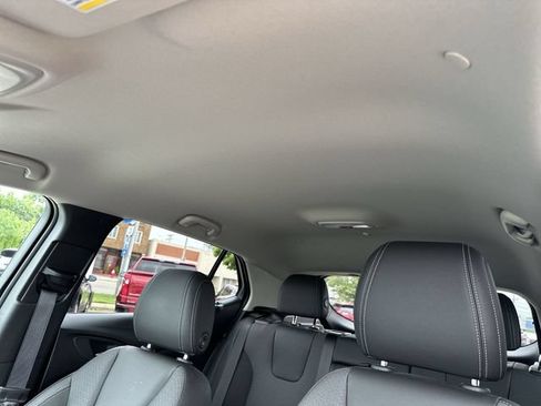 Certified 2025 Buick Encore GX Preferred w/ Advanced Technology Package AWD/4WD image 18