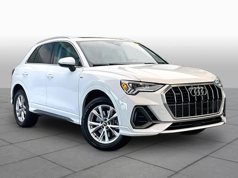 Used 2024 Audi Q3 2.0T Premium AWD/4WD image 3