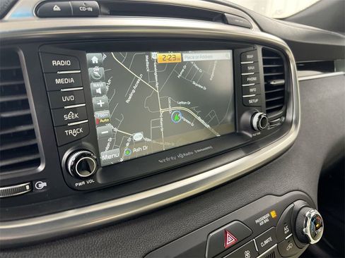 Used 2018 Kia Sorento SX image 14