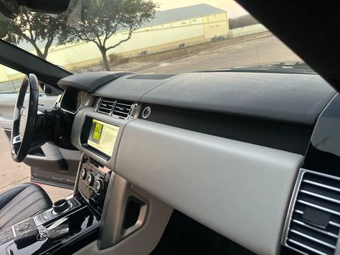 Used 2017 Land Rover Range Rover Supercharged image 36