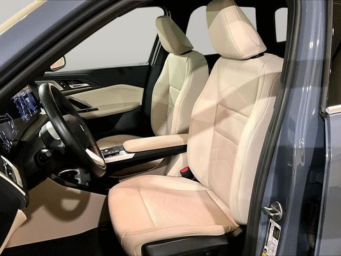 Used 2023 BMW X1 xDrive28i w/ Premium Package AWD/4WD image 8