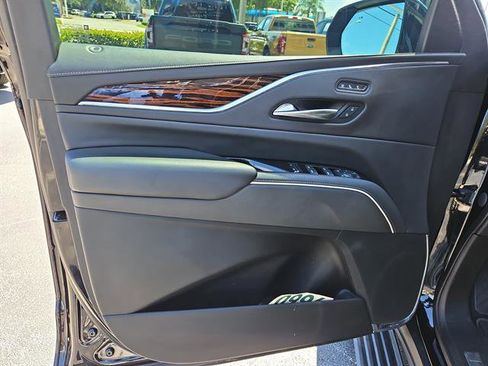 Used 2021 Cadillac Escalade Premium Luxury w/ Driver Assist Tech Package image 61