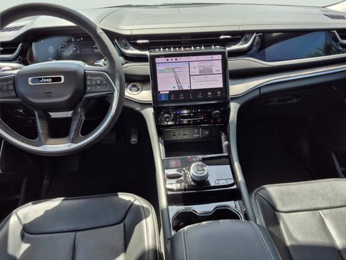Used 2023 Jeep Grand Cherokee 4WD 4xe w/ Luxury Tech Group II image 17