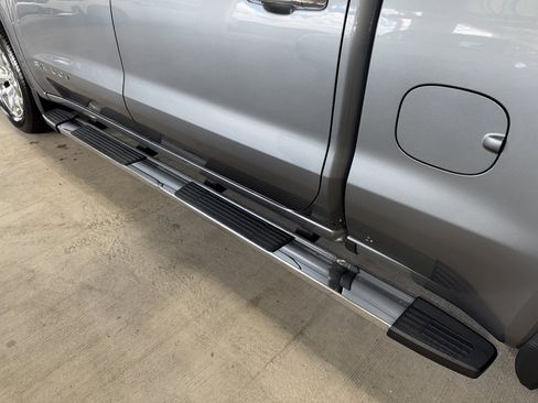 Used 2019 GMC Sierra 1500 SLT w/ SLT Premium Plus Package AWD/4WD image 41