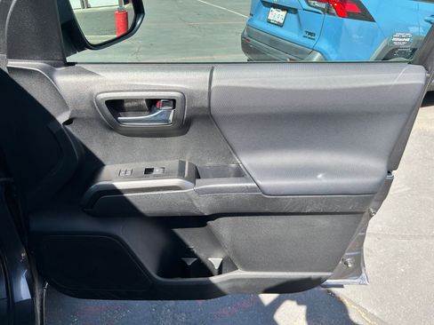 Used 2023 Toyota Tacoma TRD Off-Road image 25