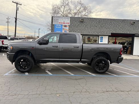 Used 2024 RAM 2500 Laramie w/ Night Edition image 8