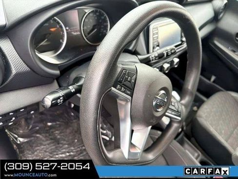 Used 2021 Nissan Kicks S FWD image 9