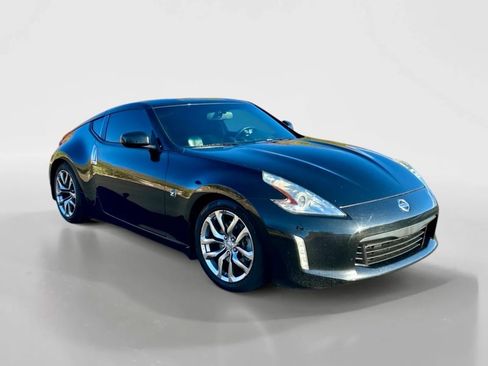 Used 2014 Nissan 370Z Touring w/ Navigation Package image 7