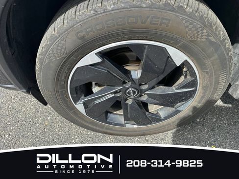 Used 2025 Nissan Rogue SV AWD/4WD image 15