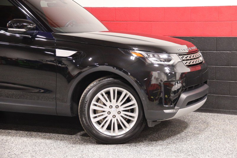 Used 2020 Land Rover Discovery HSE AWD/4WD image 3