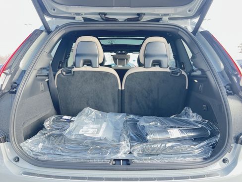 New 2026 Volvo XC90 B6 Plus w/ Protection Package Premier AWD/4WD image 27