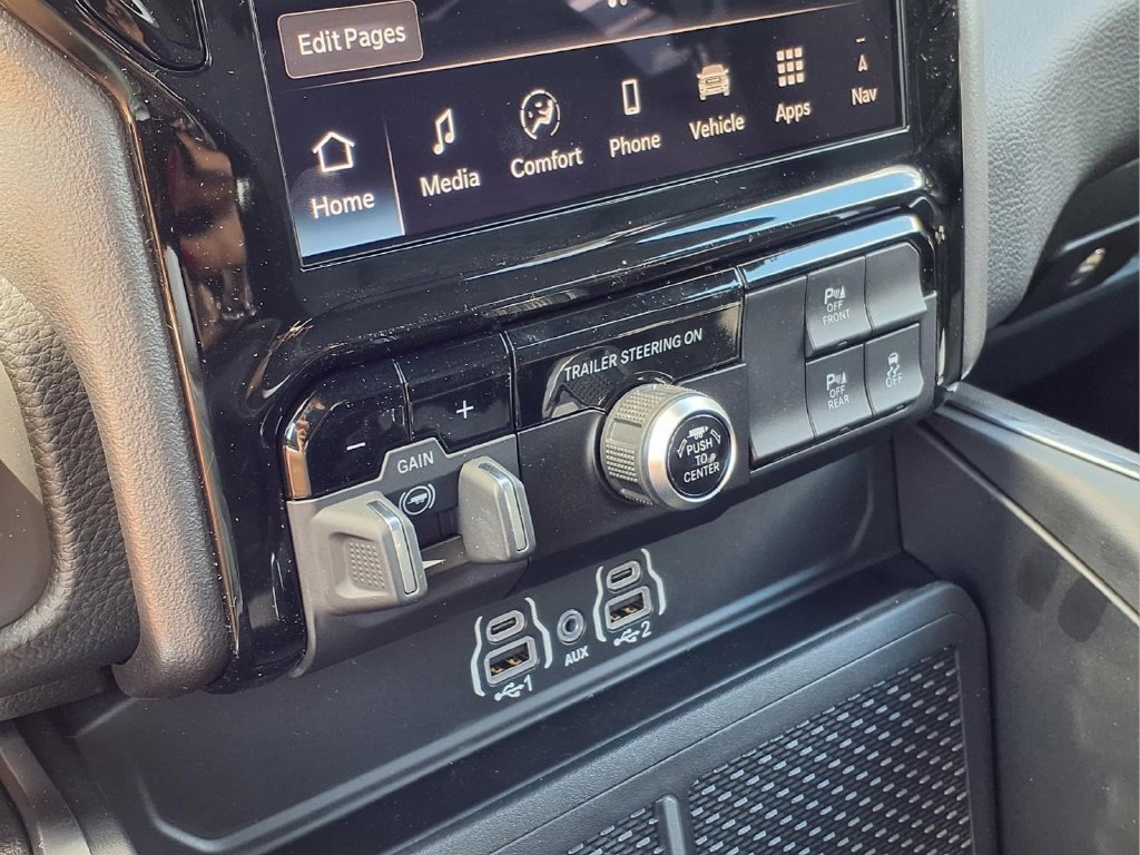 New 2026 RAM 1500 Big Horn AWD/4WD image 6
