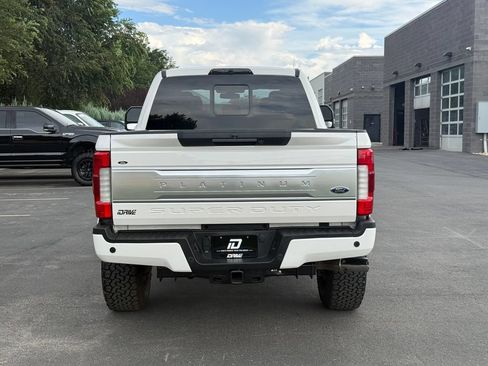 Used 2019 Ford F350 Platinum w/ Platinum Ultimate Package AWD/4WD image 11