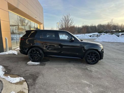 New 2026 Land Rover Range Rover Sport Dynamic SE AWD/4WD image 4