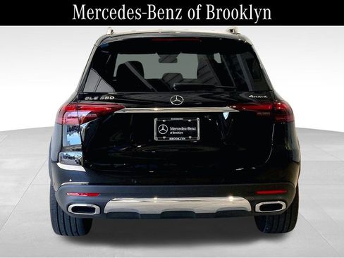 Used 2025 Mercedes-Benz GLE 350 4MATIC image 4