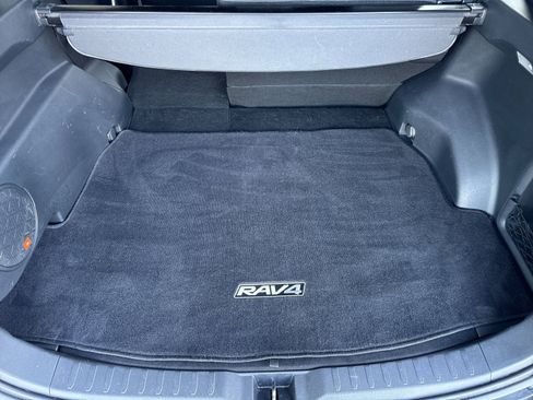 Used 2019 Toyota RAV4 XSE image 16