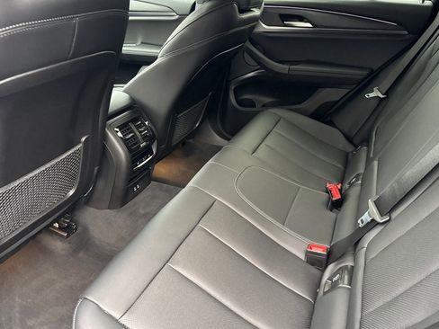 Used 2024 BMW X4 xDrive30i w/ Premium Package image 15