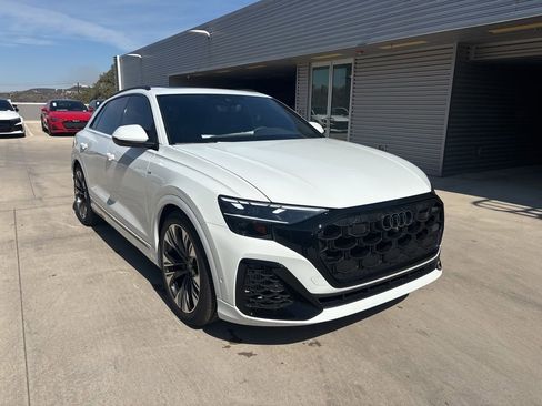 New 2026 Audi Q8 Premium Plus image 3