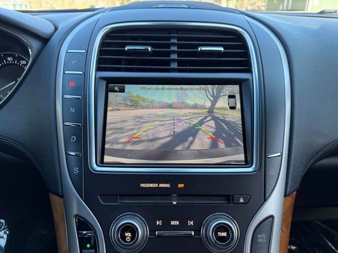 Used 2016 Lincoln MKX Select w/ Select Plus Package image 24