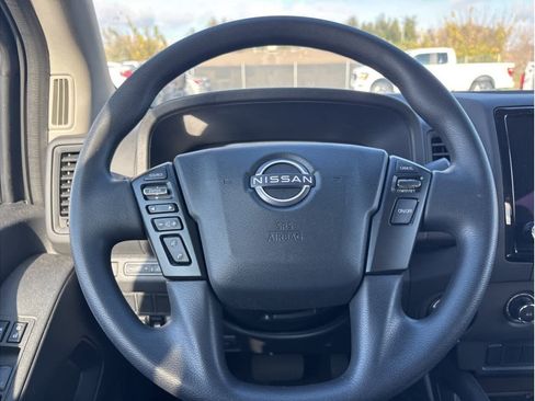 Used 2024 Nissan Frontier S image 23