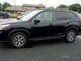 Used 2019 Subaru Forester Premium w/ All-Weather Package image 2