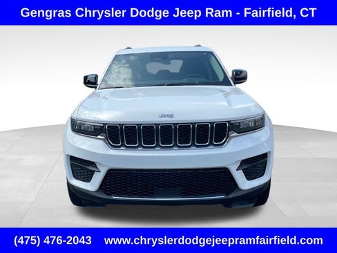Certified 2023 Jeep Grand Cherokee Laredo w/ Luxury Tech Group I AWD/4WD image 2