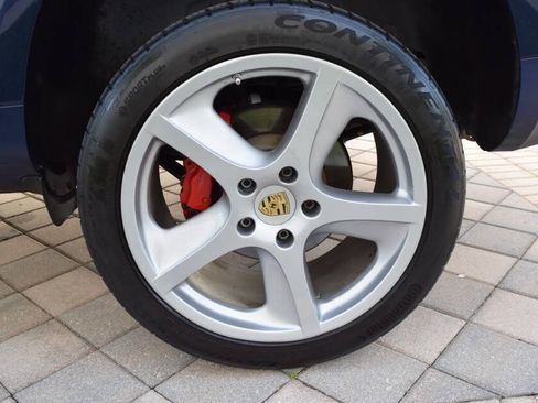 Used 2004 Porsche Cayenne Turbo AWD/4WD image 84