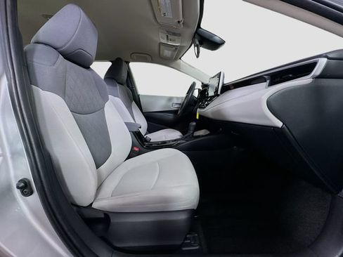 Certified 2021 Toyota Corolla LE FWD image 29