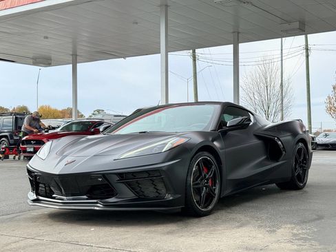 Used 2022 Chevrolet Corvette Stingray Premium Cpe w/ Z51 Performance Package image 7