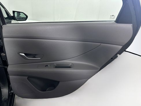 Used 2024 Hyundai Elantra SEL image 29