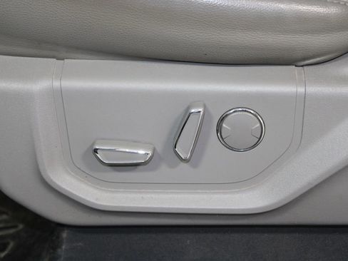 Used 2016 Ford F150 Lariat image 17