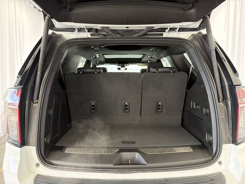 Used 2022 Chevrolet Tahoe RST w/ Sport Performance Package image 14