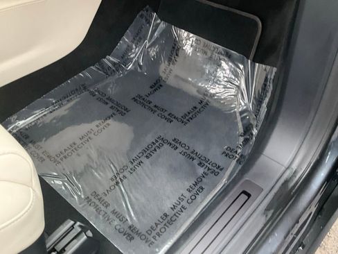 Used 2017 Tesla Model X 75D image 66