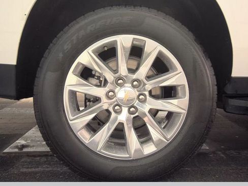 Used 2023 Chevrolet Suburban Premier image 52