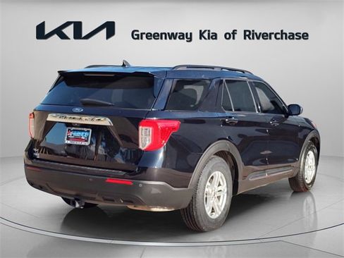 Used 2022 Ford Explorer XLT image 7