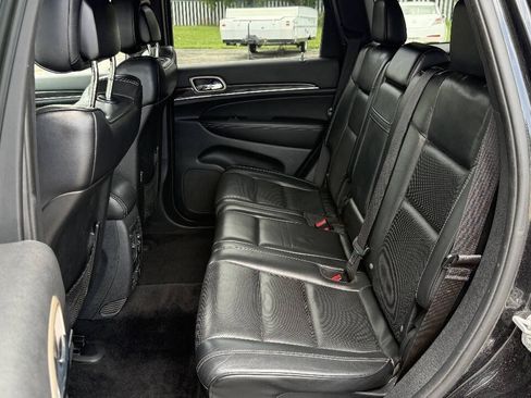 Used 2014 Jeep Grand Cherokee Overland AWD/4WD image 13