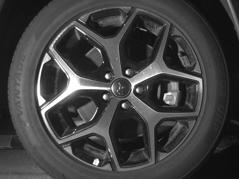 Used 2025 Jeep Compass Limited image 13