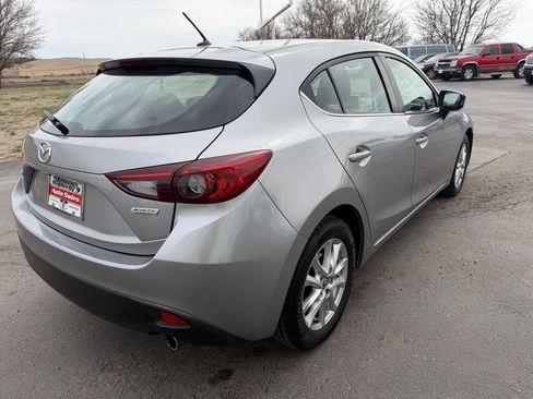 Used 2016 MAZDA MAZDA3 i Sport w/ Preferred Equipment Package image 5