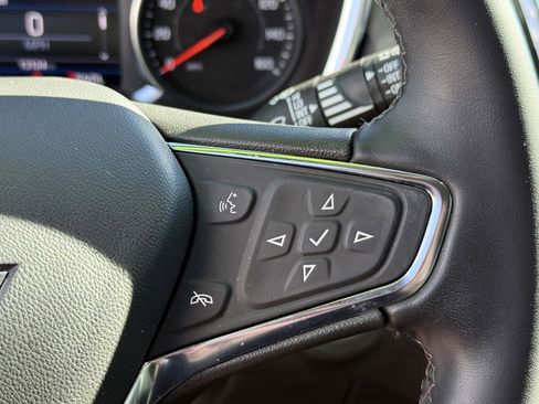 Used 2023 Chevrolet Equinox LT image 18