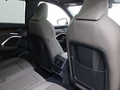 New 2025 Audi Q5 Prestige image 21