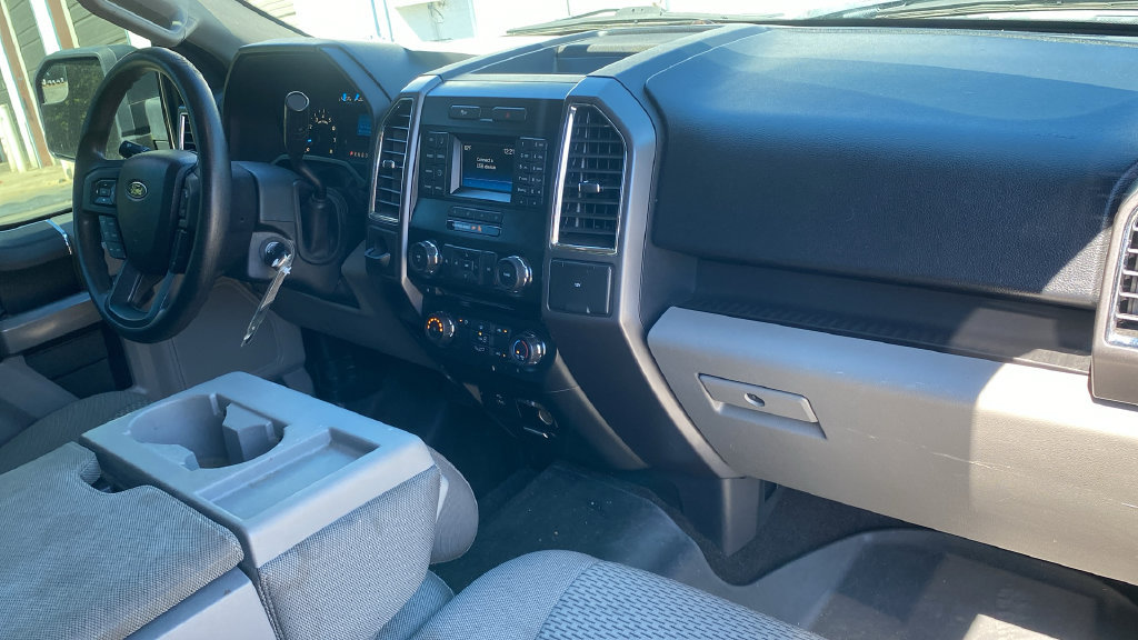 Used 2016 Ford F150 XLT RWD image 11