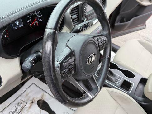 Used 2016 Kia Sorento LX w/ LX Convenience Package image 7