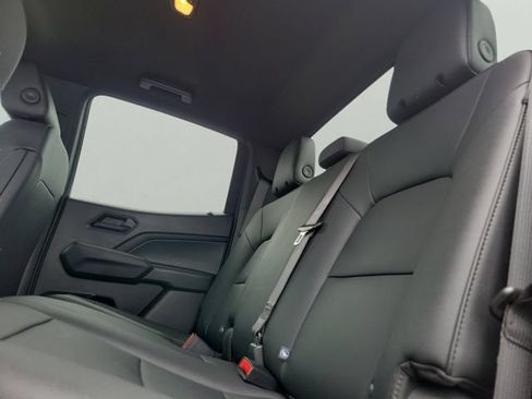 Used 2024 Chevrolet Colorado Trail Boss w/ Advanced Trailering Package AWD/4WD image 11
