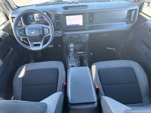 Used 2023 Ford Bronco 4-Door w/ Sasquatch Package image 10