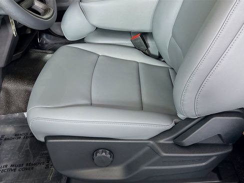 New 2025 Ford F350 XL w/ XL Chrome Package image 19