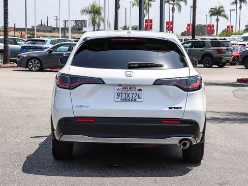 Certified 2025 Honda HR-V Sport image 12